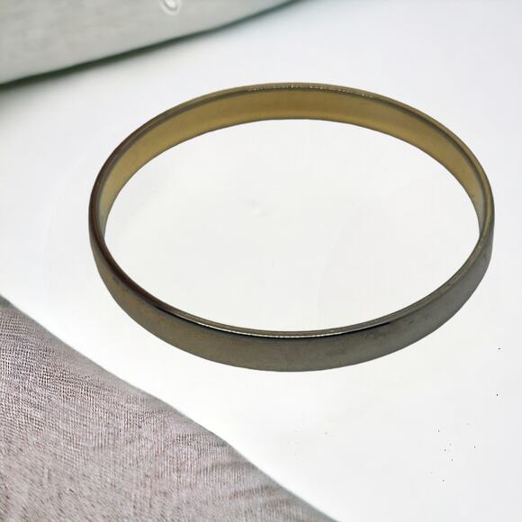 Vintage Monet Gold Tone Bangle Bracelet Classic 80s Minimalist Designer - Picture 1 of 16